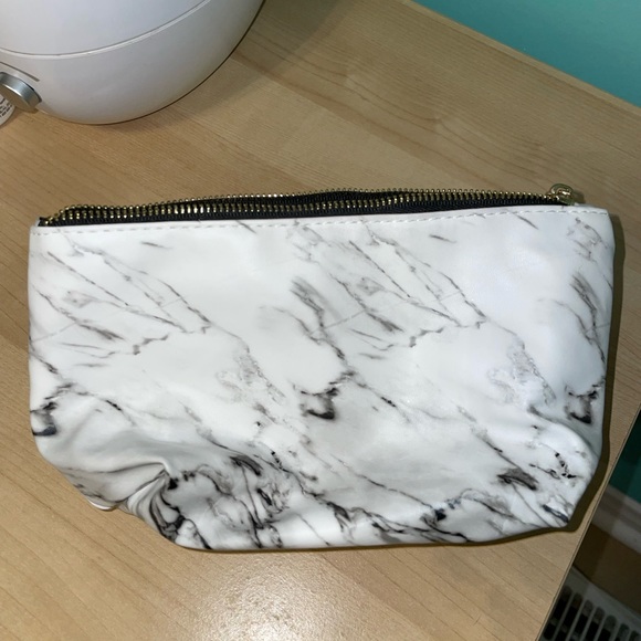 Makeup Travel Pouch - Picture 5 of 5